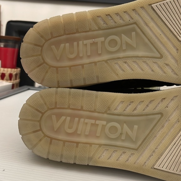 LOUIS VUITTON LEATHER SUEDE LOW SNEAKERS MENS UK SIZE 9 US SIZE 10.5 - Picture 16 of 16